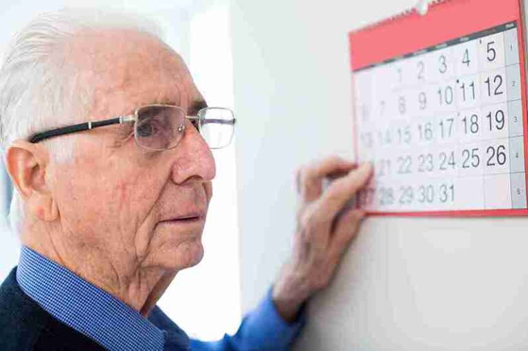 How to Spot the Early Signs of Alzheimer’s
